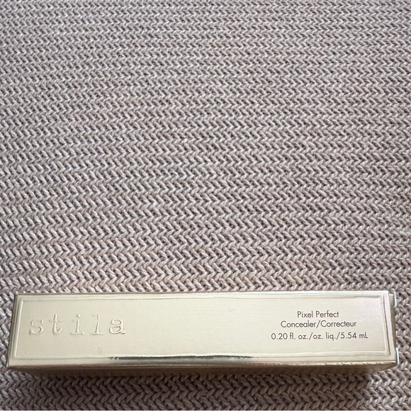 Stila Pixel Perfect Concealer - Deep 1 - Picture 3 of 8